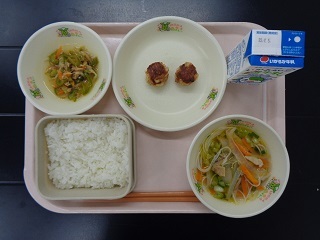 8月29日の学校給食（小学校B献立）の写真
