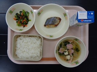 2月13日の学校給食（小学校B献立）の写真
