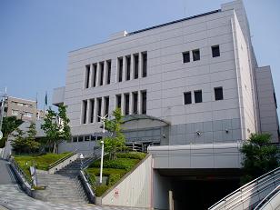 生駒市中央公民館の外観写真