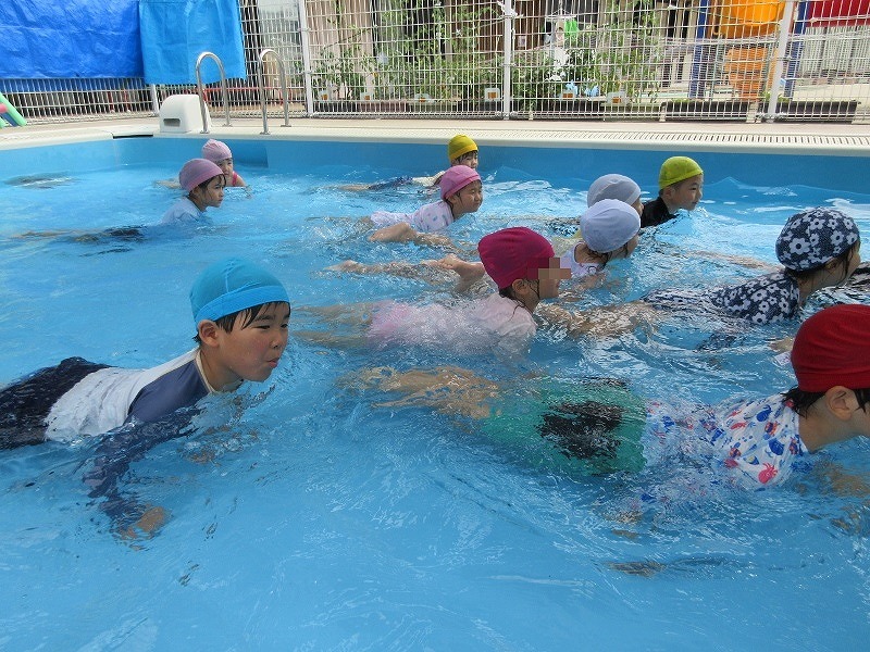 5歳児プール遊び