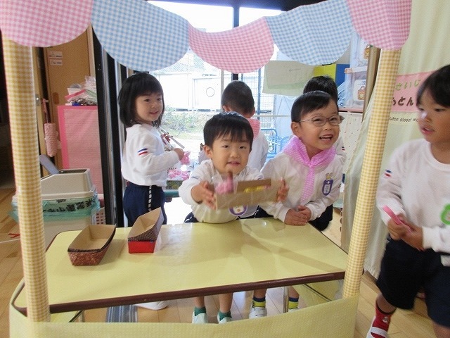 3歳児 お店屋さんごっこ