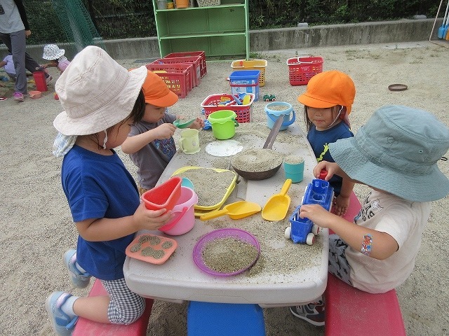 2歳児外遊び