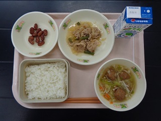 10月22日の学校給食（小学校A献立）の写真