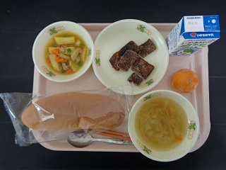 11月4日の学校給食(小学校A献立)の写真