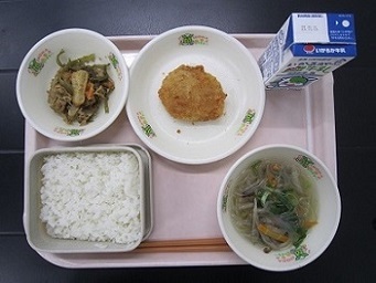 11月8日の学校給食（小学校A献立）の写真