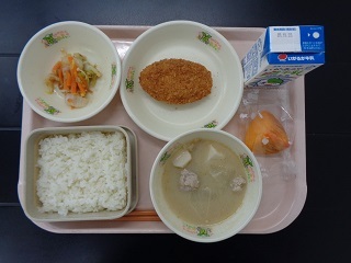 11月15日の学校給食（小学校A献立）の写真
