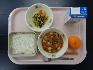 1月17日の学校給食（小学校A献立）の写真