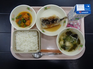 2月2日の学校給食（小学校A献立）の写真