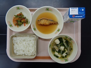 2月7日の学校給食（小学校A献立）の写真