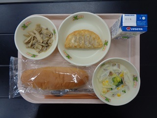 2月10日の学校給食（小学校A献立）の写真