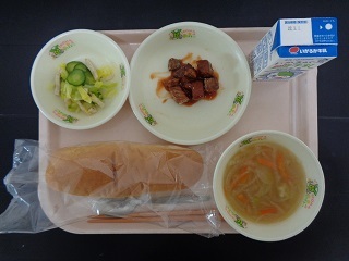 2月22日の学校給食(小学校A献立)の写真
