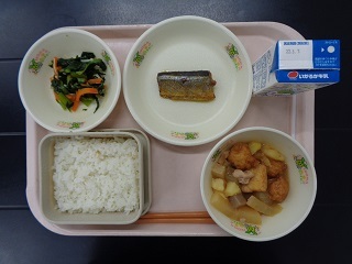 2月28日の学校給食（小学校A献立）の写真