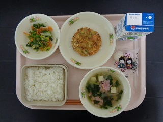 3月2日の学校給食（小学校A献立）の写真