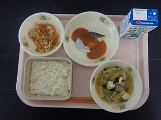 10月8日の学校給食（小学校B献立）の写真