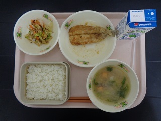 10月25日の学校給食（小学校B献立）の写真