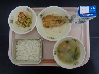 10月25日の学校給食(小学校B献立)の写真