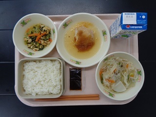 11月15日の学校給食（小学校B献立）の写真