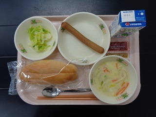 11月25日の学校給食（小学校B献立）の写真