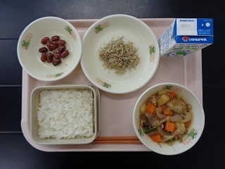 11月26日の学校給食（小学校B献立）の写真