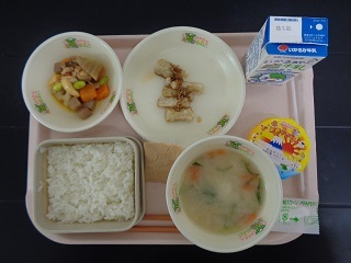 1月12日の学校給食（小学校B献立）の写真