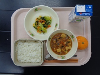 1月19日の学校給食（小学校B献立）の写真