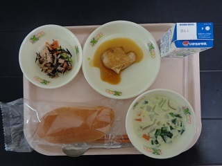 2月24日の学校給食（小学校B献立）の写真