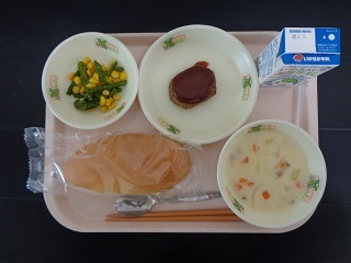 3月3日の学校給食（小学校B献立）の写真
