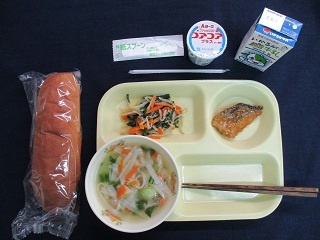 10月21日の学校給食（中）の写真