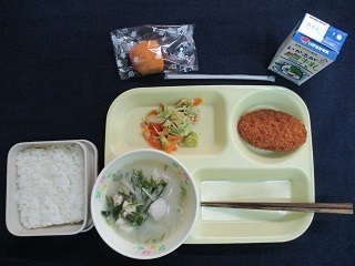 11月15日の学校給食（中）の写真