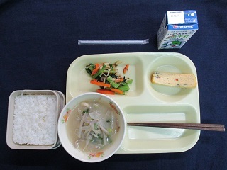 12月20日の学校給食（中）の写真