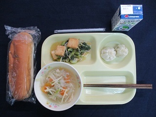 2月3日の学校給食（中）の写真