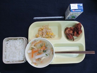 2月4日の学校給食（中）の写真