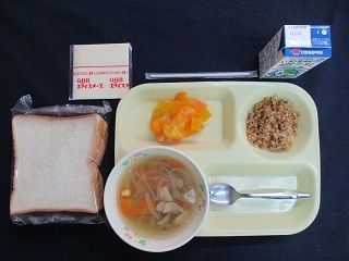 2月15日の学校給食（中）の写真