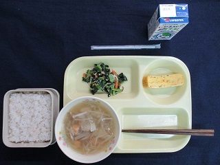 2月18日の学校給食（中）の写真