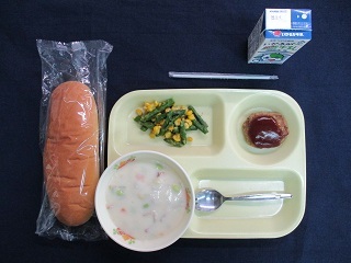 3月1日の学校給食（中）の写真