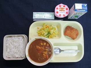 3月7日の学校給食（中）の写真