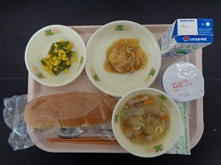 5月26日の学校給食（小学校A献立）の写真