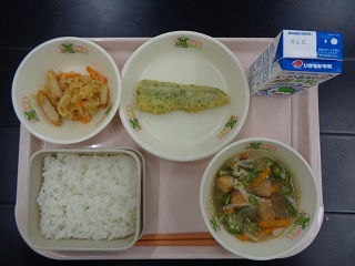 6月10日の学校給食（小学校A献立）の写真