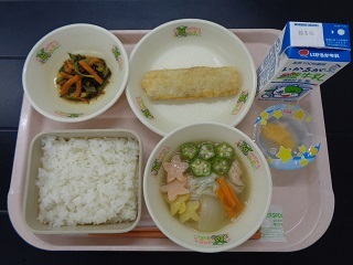 7月6日の学校給食（小学校A献立）の写真