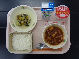 7月11日の学校給食（小学校A献立）の写真