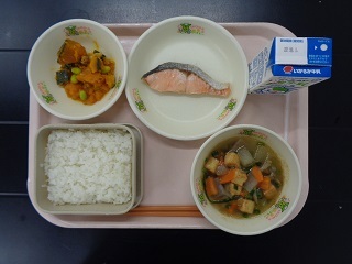 9月26日の学校給食（小学校A献立）の写真