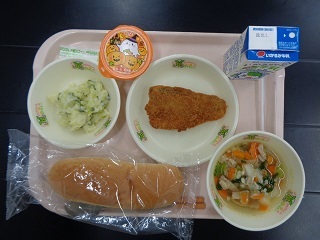 10月25日の学校給食（小学校A献立）の写真