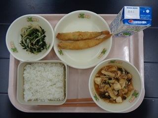 10月28日の学校給食（小学校A献立）の写真