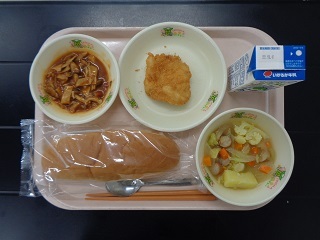 11月1日の学校給食（小学校A献立）の写真