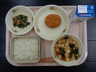 12月7日の学校給食（小学校A献立）の写真