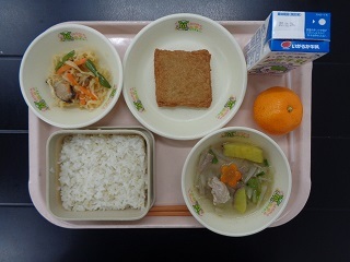 12月19日の学校給食（小学校A献立）の写真