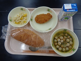 2月7日の学校給食（小学校A献立）の写真