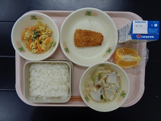 2月8日の学校給食（小学校A献立）の写真