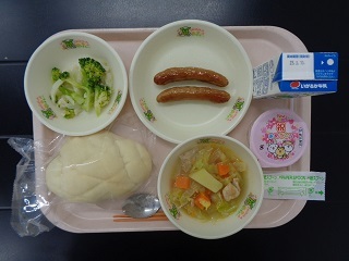 3月2日の学校給食（小学校A献立）の写真