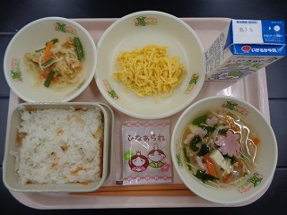 3月3日の学校給食（小学校A献立）の写真